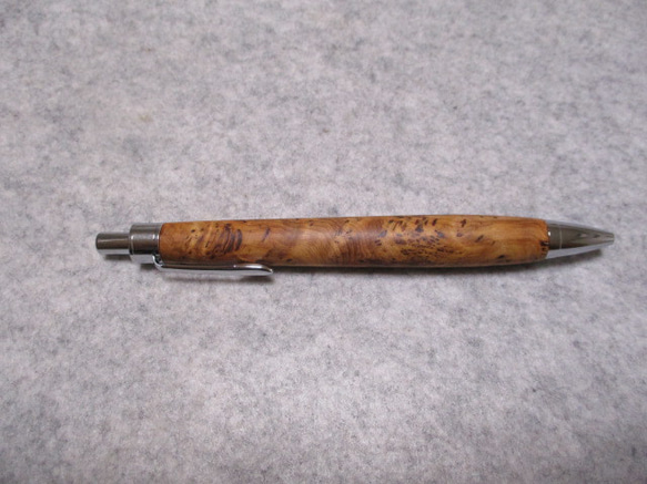 屋久杉　泡瘤　椿油仕上げ　木軸ボールペン(シャープペンシル)　希少材 