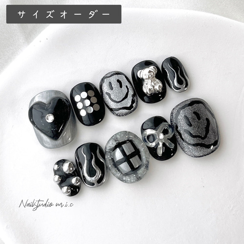 ネイルチップ サイズオーダー 韓国 ポップ ぷっくり ブラック くま  