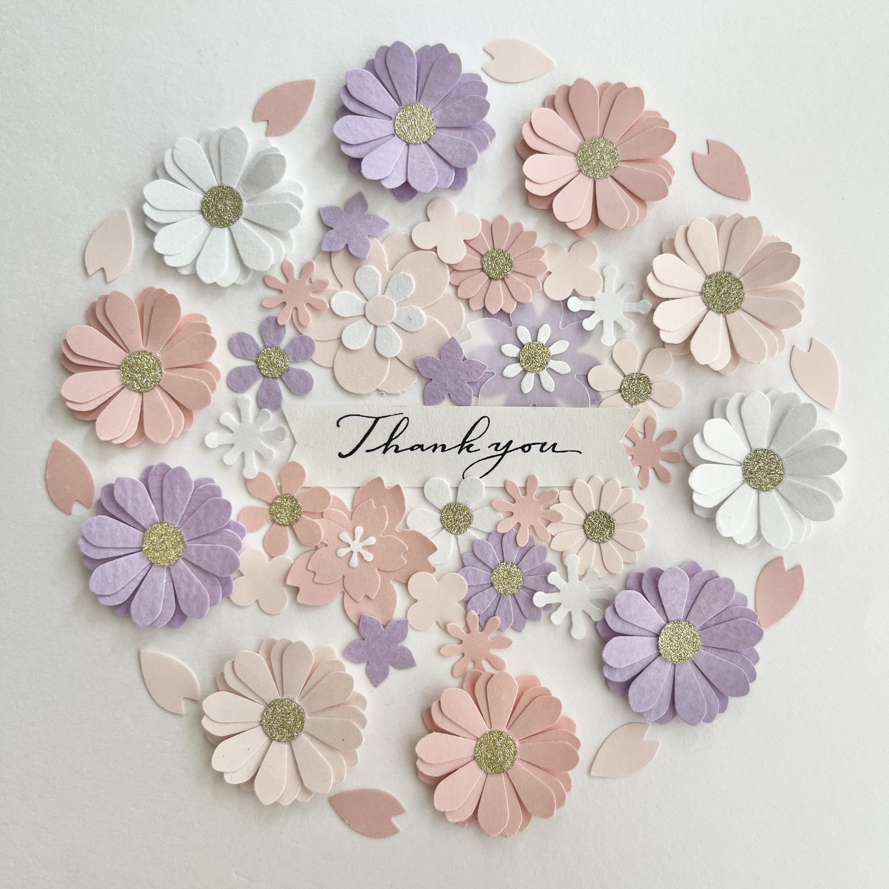 ピンク花束　ブーケ　クラフトパンチ　アルバム素材　寄せ書き　色紙退職卒業 ピンク花束 ブーケ クラフトパンチ アルバム素材 寄せ書き 色紙