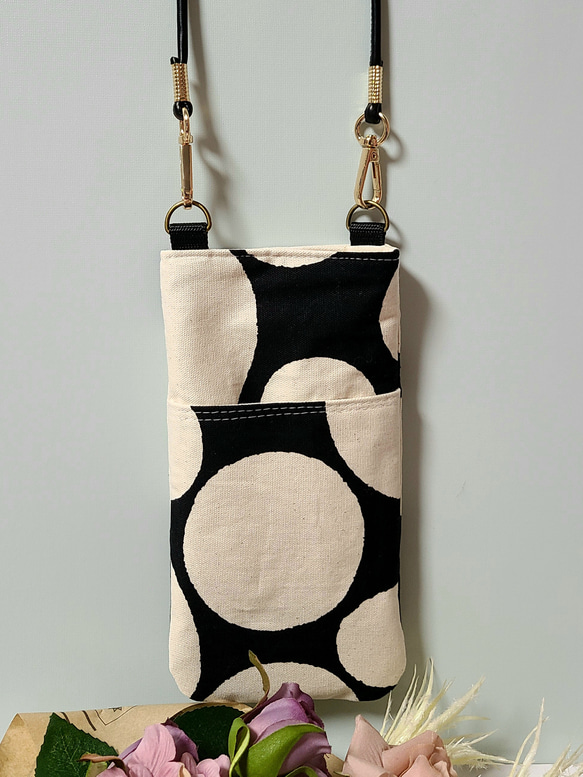 ハンドメイド スマホポシェット ショルダーバッグ サコッシュ ドット柄