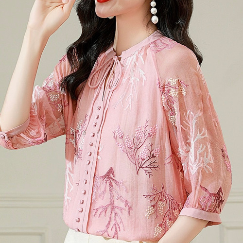 ジョゼットシルク100%】刺繡生地 上品に透けるフェミニンブラウス