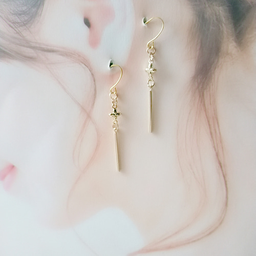 クローバー ハンドメイドピアス ピアス（フック・チェーン） m