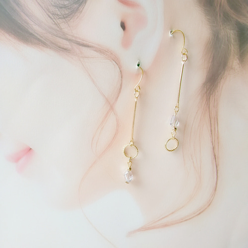 SOLD展示品◆ハンドメイド 小さい ガラス ピアス◆ p1 SOLD展示品◇ハンドメイド 小さい ガラス ピアス◇ p1 【公式通販】