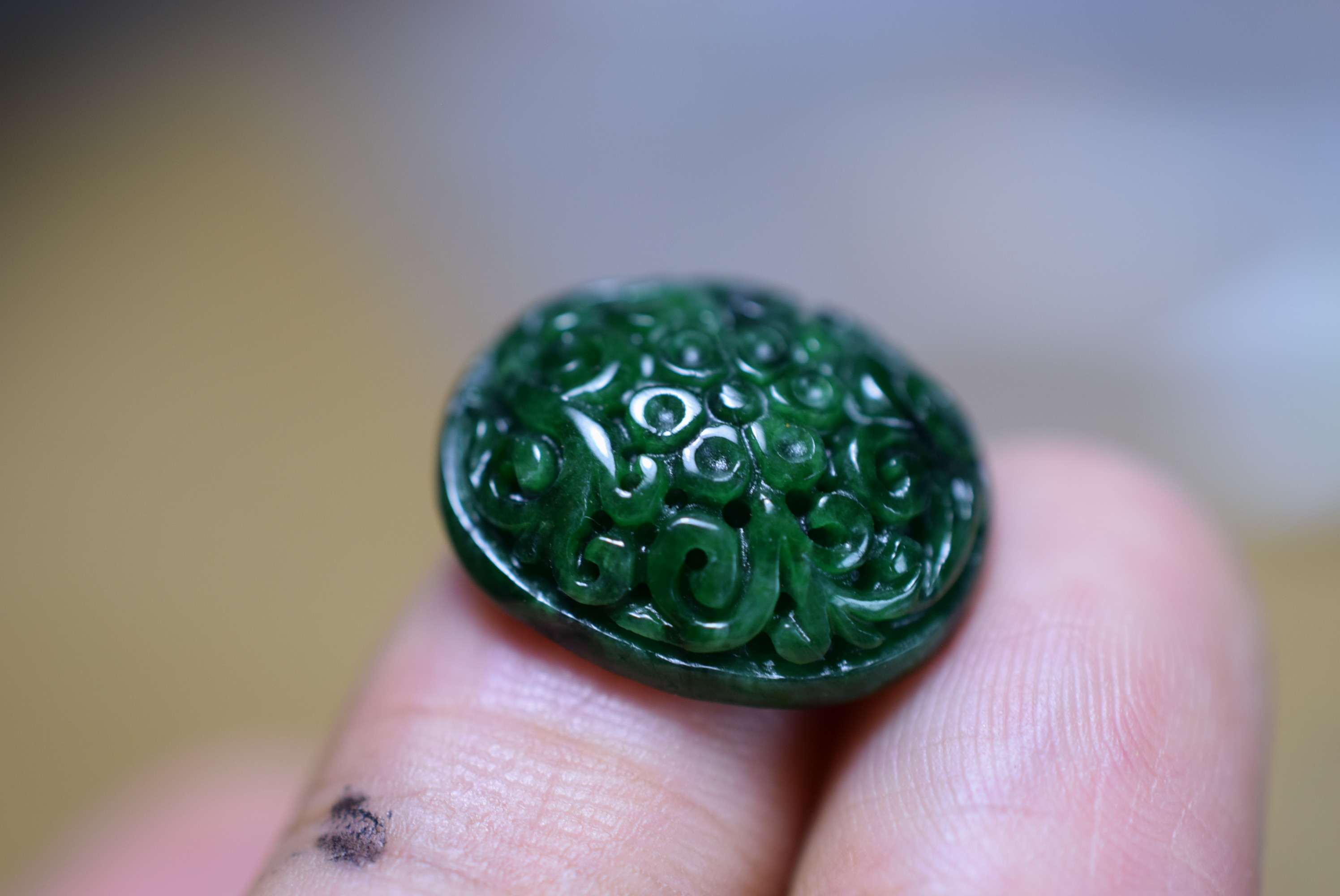 RS7-10 上品 手彫り 花型 ミャンマー産 深緑 本翡翠 ルース 裸石 硬玉 ジェダイト