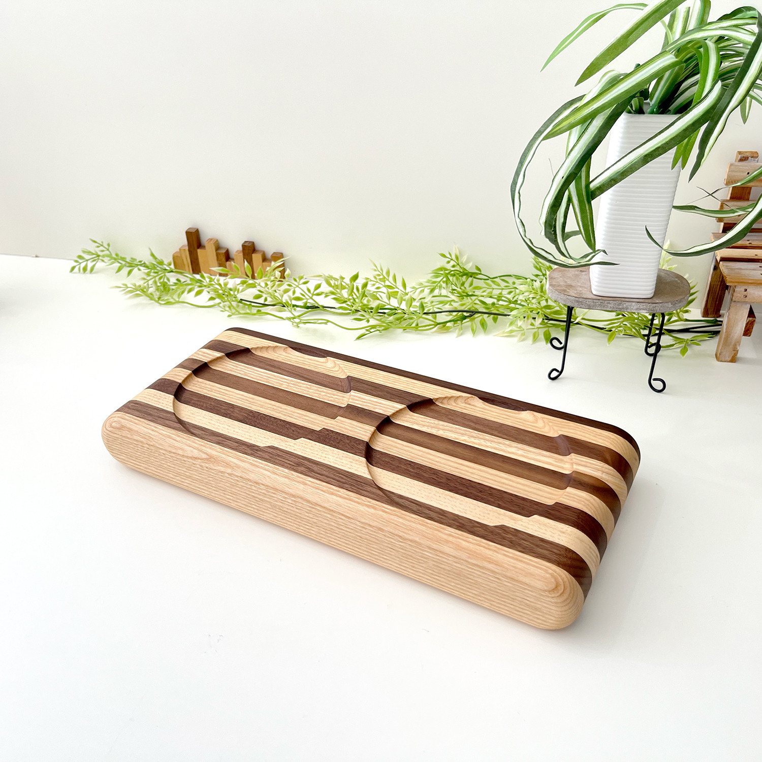 KATOMOKU ねこちゃんテーブル 2器タイプ しましま km-123ST 猫用 ご飯台 無垢材 インテリア