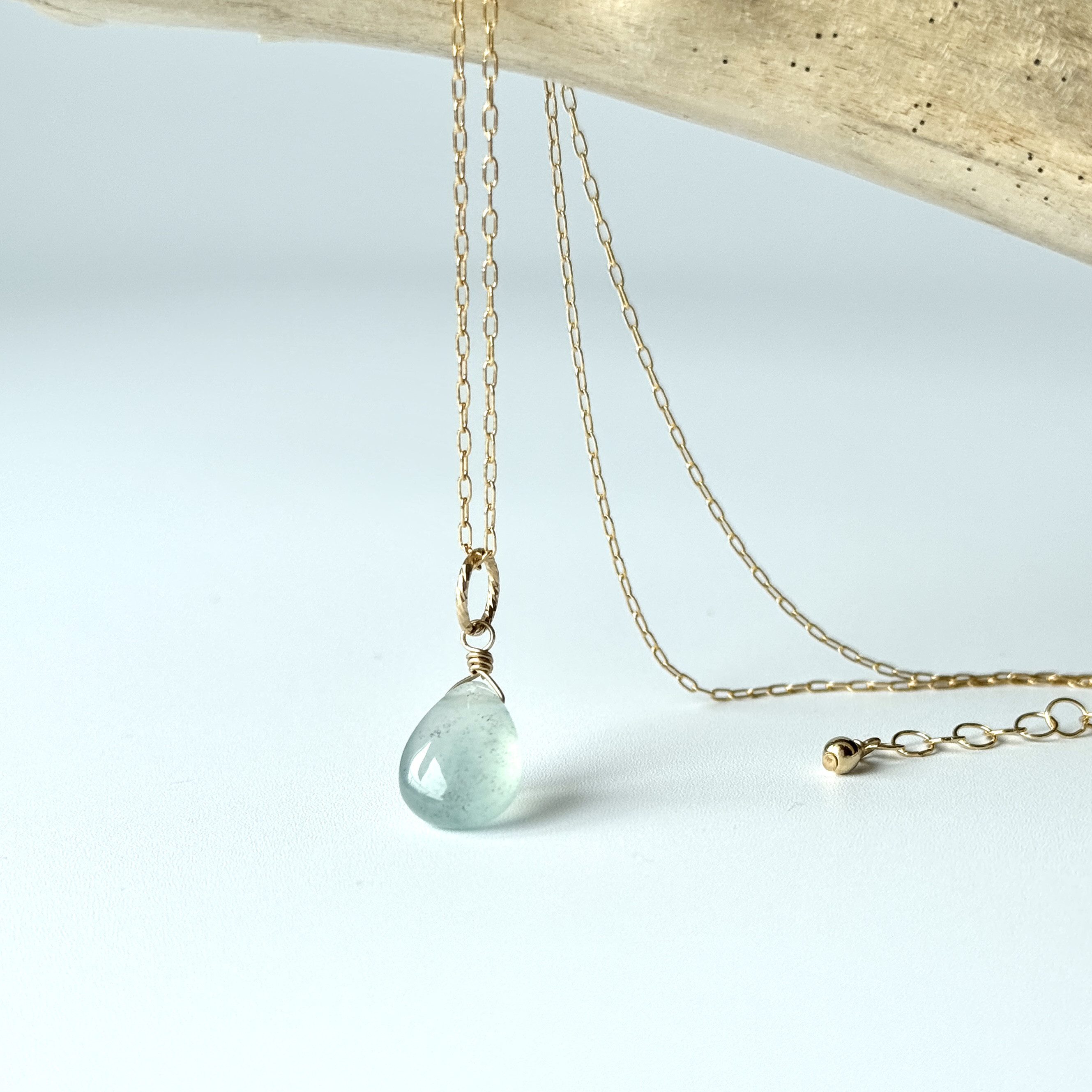 【希少石】大粒 アクアプレーズの一粒ネックレス│14kgf│アレルギー対応