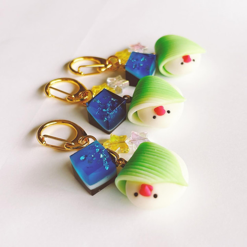 笹もち白文鳥の和菓子キーホルダー フェイクスイーツ 練り切り 樹脂