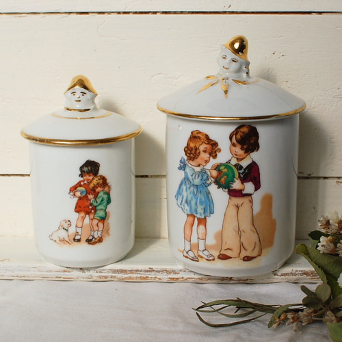 ★フランス・アンティーク・蓋付きキャニスター★蚤の市★ヴィンテージ★ガラス瓶★ 蚤の市 古道具 アンティーク瓶 グリーン蓋付きキャニスター 保存瓶