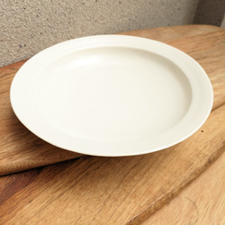 カレー皿 スープ皿 白マット磁器 深め中皿【フラット縁｜20mm幅】具だくさんシチューやコブサラダなどに 3枚目の画像