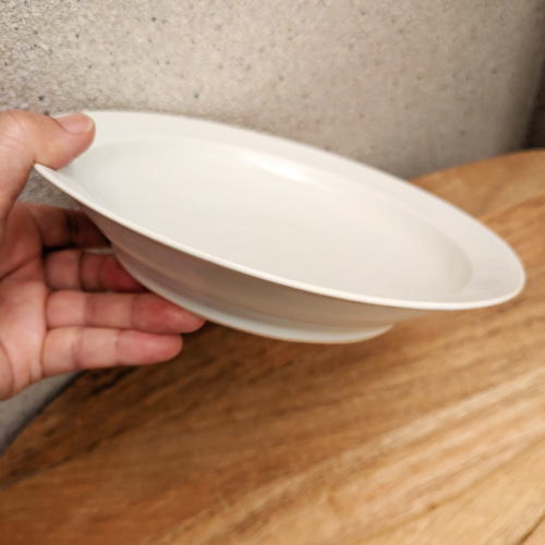カレー皿 スープ皿 白マット磁器 深め中皿【フラット縁｜20mm幅