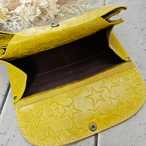 けいちん【レザーアコーディオン長財布（牛革 星柄型押し）】イエロー 星柄型押し 革アコーディオン長財布 マスタードイエロー 長財布 星の