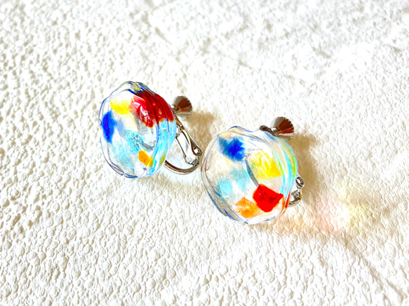 琉球ガラスの丸いイヤリング・ピアス イヤリング・ノンホールピアス