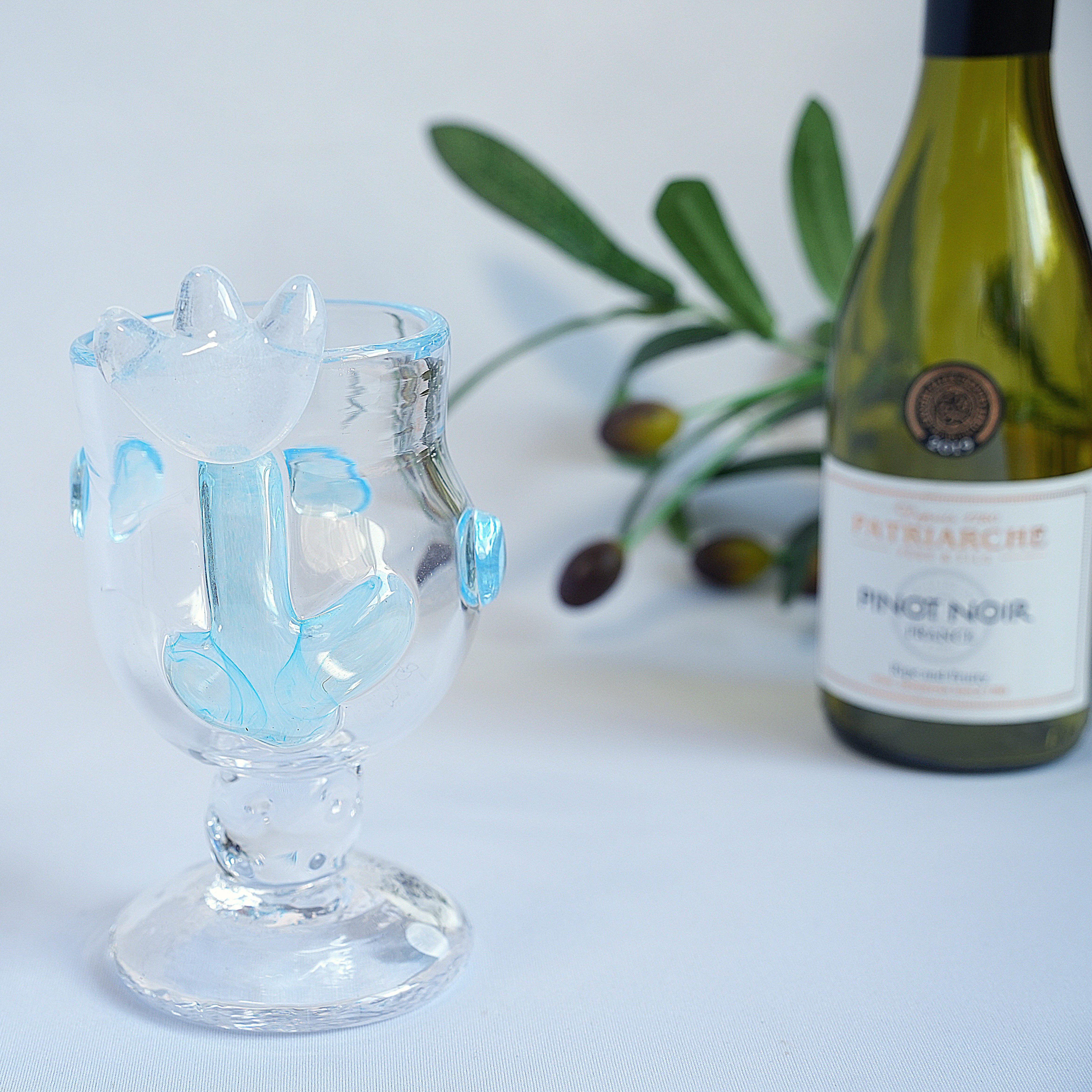 チューリップのワイングラス/スカイブルー＆オパール