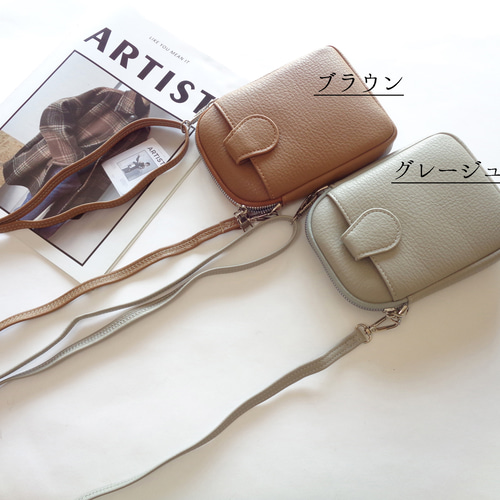 送料無料！散歩や買い物に便利♡ ポケット付き レザー調 ミニ