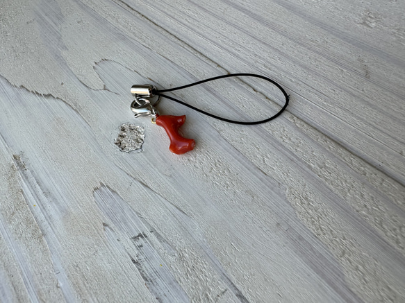 令和6年夏越の祓⭐︎本珊瑚・ストラップ（フック付き） 6枚目の画像