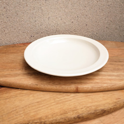 中皿20cm 白マット磁器 【フラット縁｜18mm幅】ソテーやサラダなどに 2枚目の画像