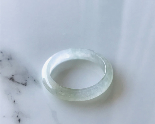 R410-002］ ジェイド JADE ヒスイ 本翡翠 くりぬき リング 天然石 一点
