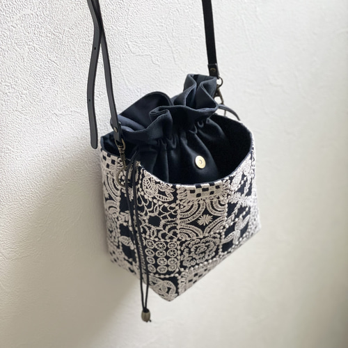 ⚮̈ミナペルホネン forest tile dark navy ネリオバッグ あおり巾着