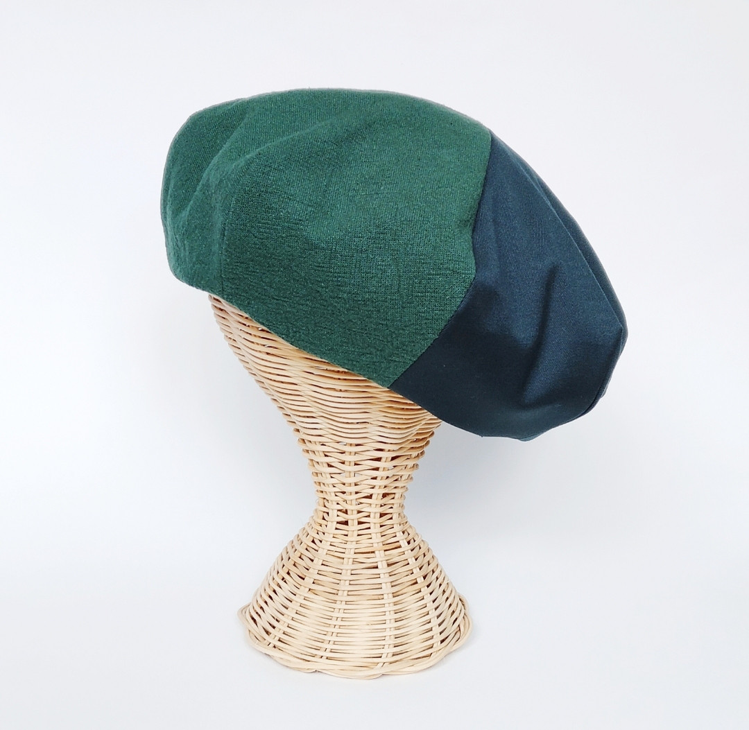 差し色に　アレンジ自在！グリーン　アシンメトリー　コットンベレー帽　帽子　オーダーメイド　春夏秋冬　　プレゼント
