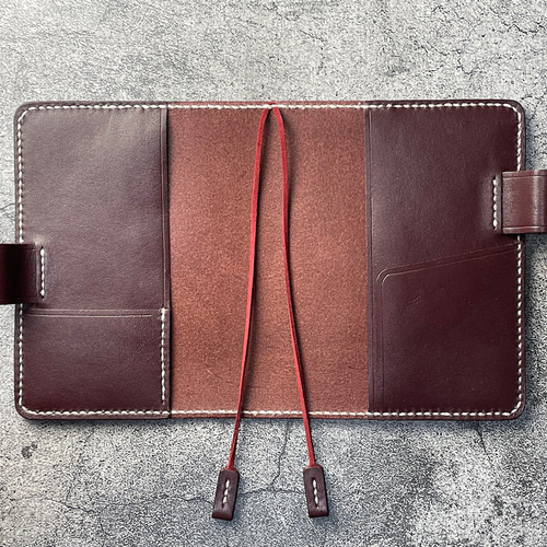 あや様　ケース　オーダー品 手縫】ミドリhibino手帳用A6ワインレッド本革カバー（角花飾）2