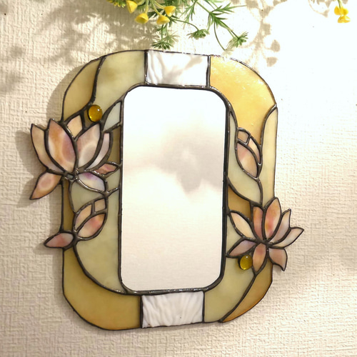 ステンドグラス　壁掛け鏡　ハンドメイド 小さな葉っぱのステンドグラス壁掛け鏡 22 | iichi 日々の暮らし