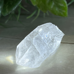 new【高波動】サチャロカクォーツ ラフ原石 9.9g ② 天然石 Sawre Rera