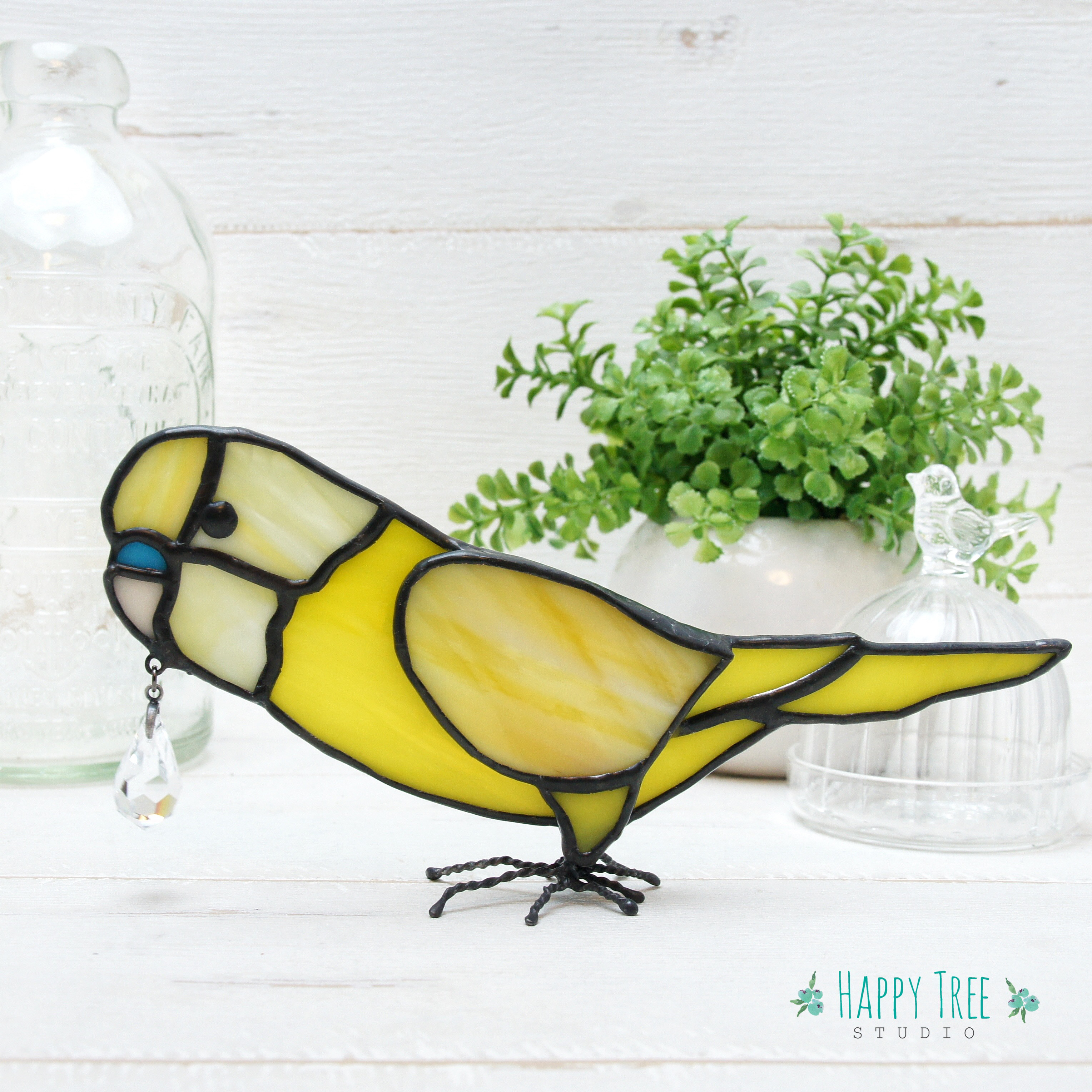 ステンドグラス クリスタルをくわえたイエローのインコさん 置物 サンキャッチャー 自分にご褒美 ギフトにも