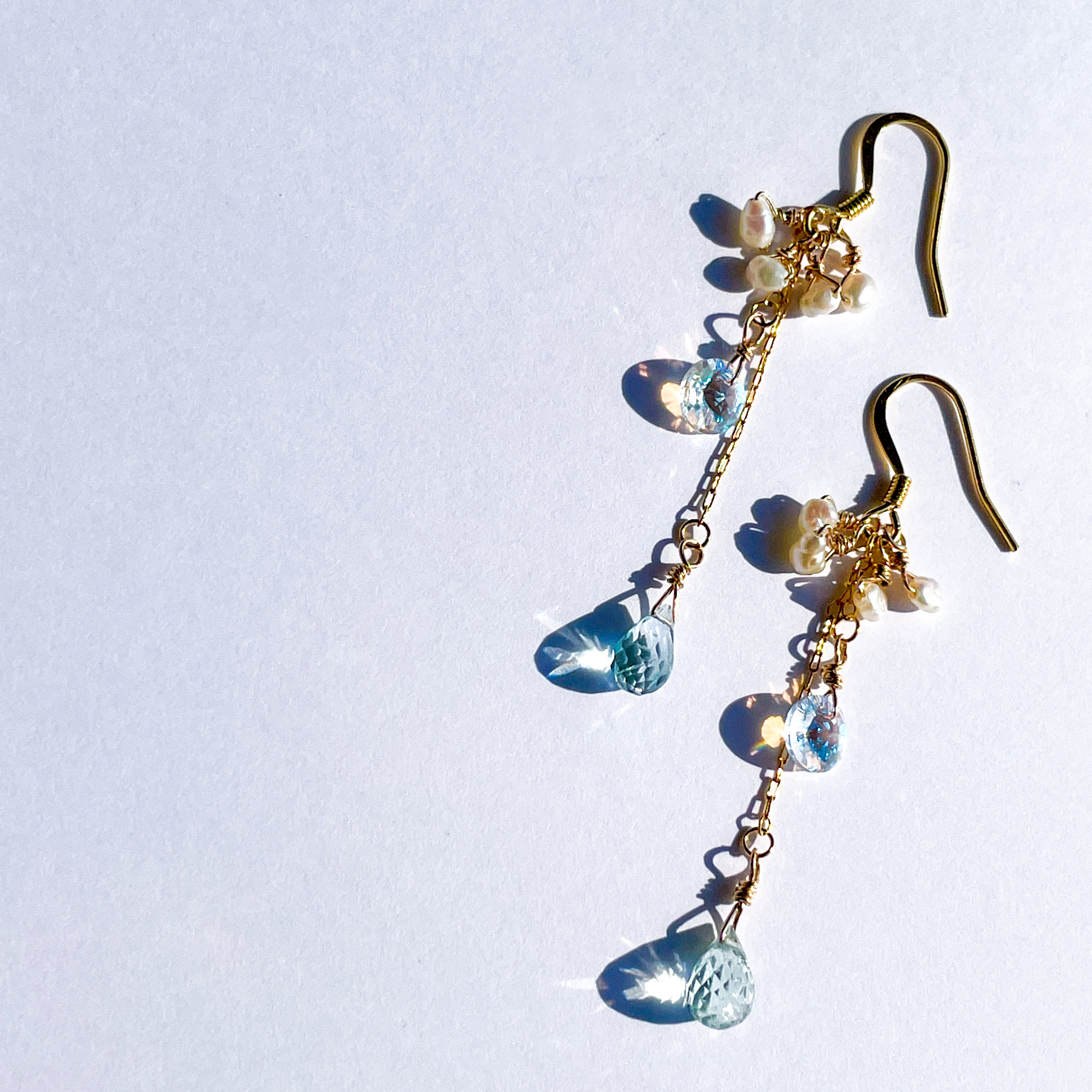 mermaid's tears アクアマリンの揺れるフレンチフックピアス｜ステンレス 14kgf