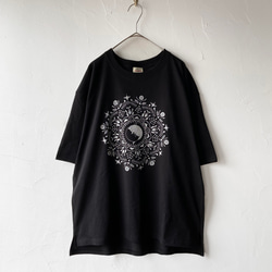 ねこの曼荼羅ビッグシルエットT（黒xシルバー） 6枚目の画像
