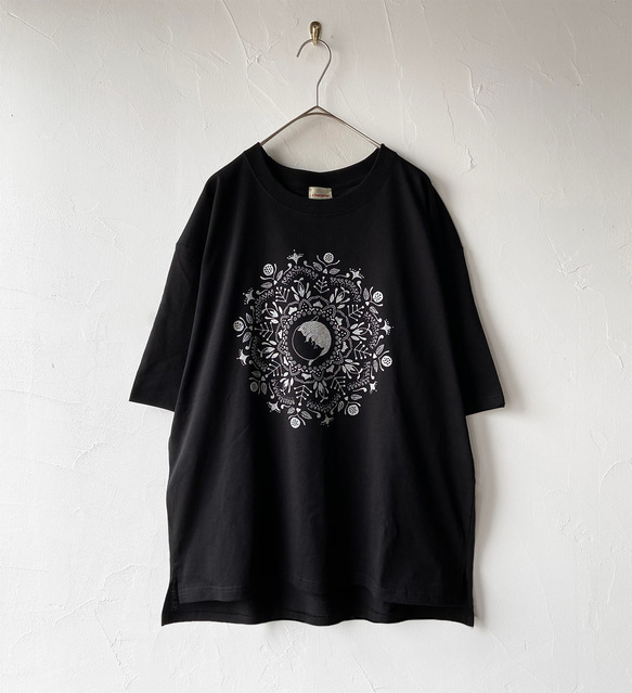 ねこの曼荼羅ビッグシルエットT（黒xシルバー） 6枚目の画像