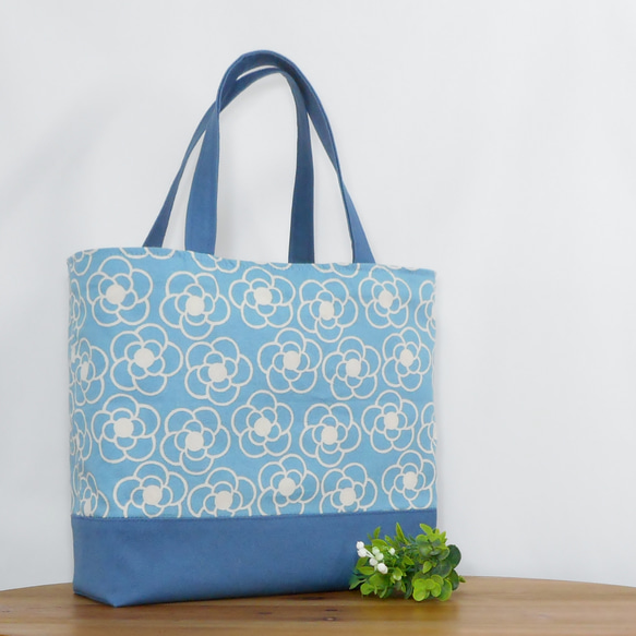 ブルー）帆布とカメリア柄のA4トートバッグ☆再販☆ トートバッグ JJ