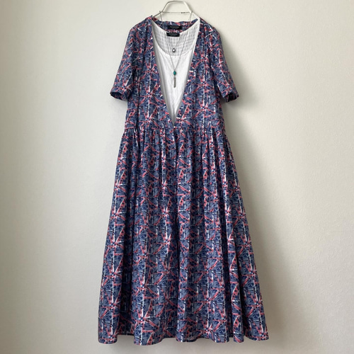 英国輸入リバティプリント LIBERTY LONDON限定柄 Floral Flag