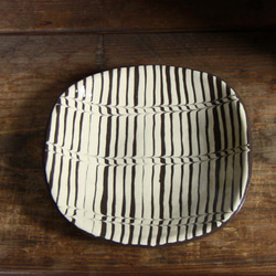 スリップウェア長角皿 中皿 moiwagama 通販 17893368｜Creema(クリーマ)