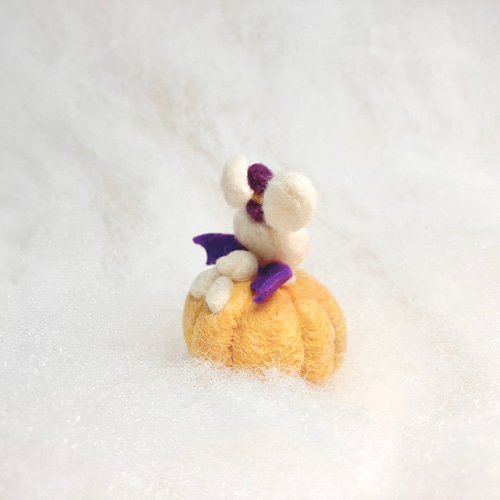 送料無料】ほっこりうさぎのマスコット（ハロウィン）かわいい 羊毛