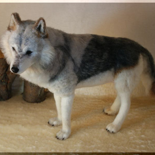羊毛フェルト 狼 額縁入り狼 オオカミ 狼フィギュア 羊毛
