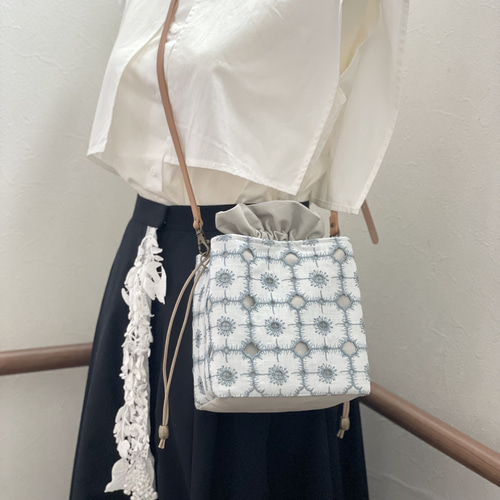 ボーラーあり⚮̈ミナペルホネン anemone light blue ボーラーあり⚮̈ミナペルホネン anemone light blue