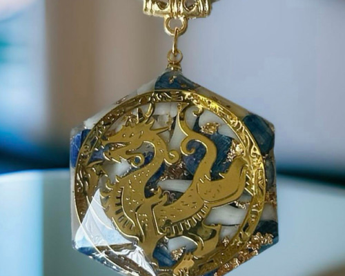 すずらん/サンダーと金龍　蓄光　オルゴナイトネックレス すずらん様専用/サンダーと金龍 蓄光 オルゴナイトネックレス