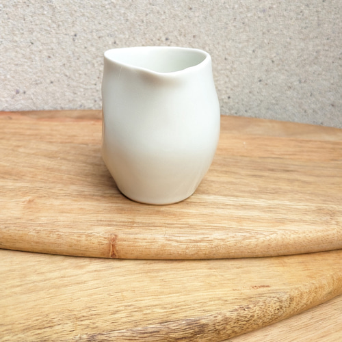 ピッチャー150ml 片口 白マット磁器【ゆらりゆらぐシリーズ白土】徳利