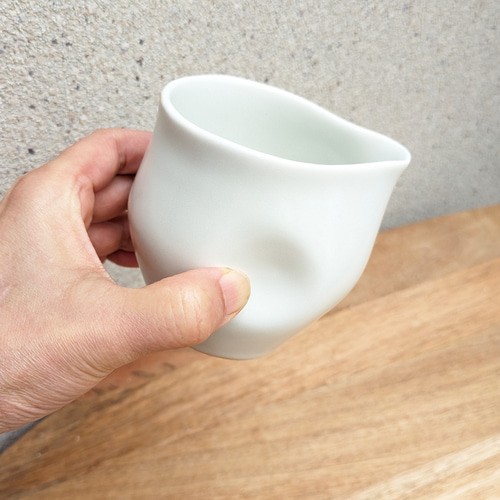 ピッチャー150ml 片口 白マット磁器【ゆらりゆらぐシリーズ白土】徳利