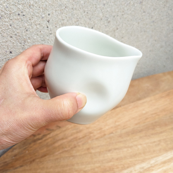 ピッチャー150ml 片口 白マット磁器【ゆらりゆらぐシリーズ白土】徳利