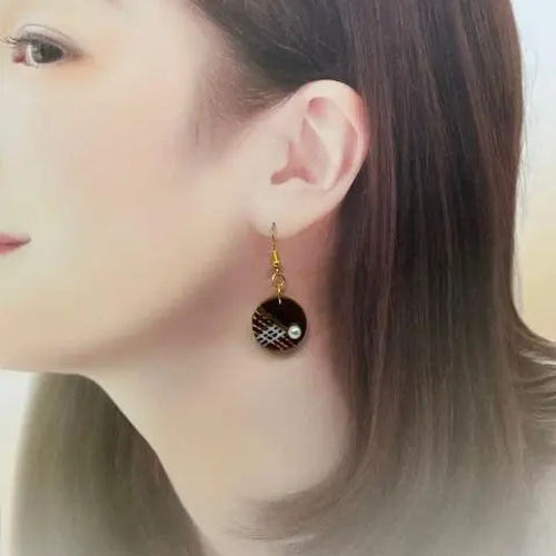 ハンドメイド レジン》バレンタインピアス 紗々 H-116 イヤリング 