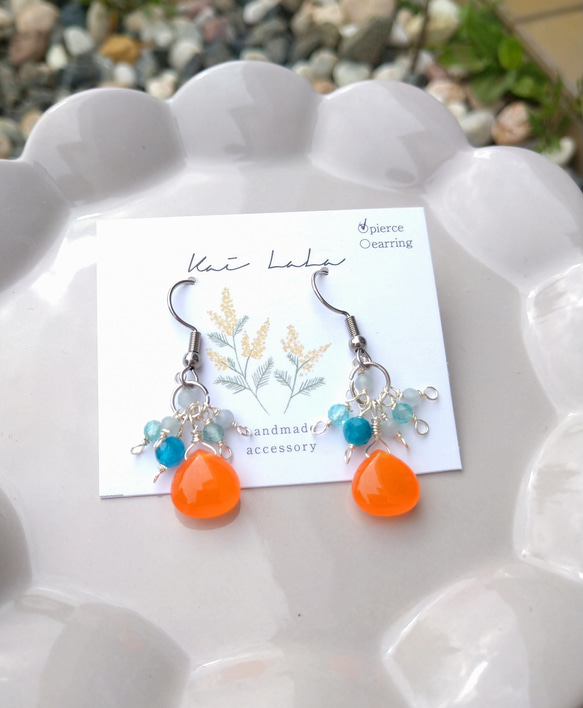 オレンジジェイドとアパタイトのピアス/イヤリング 天然石 オレンジ&青
