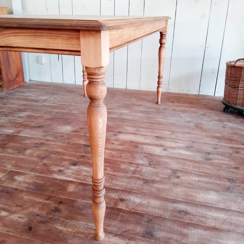 店舗向け アパレルショップ向け 三段平台 ディスプレイテーブル 展示台