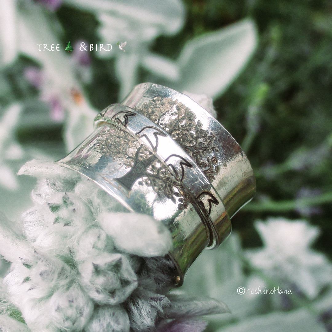 スピナーリング   ＊Tree & Bird＊生命の樹と自由の鳥＊【Sv925】