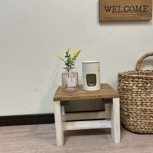 日常使いしやすいスツール　ミニテーブル　花台　作業台　プリンター台　踏み台 シンプルなプリミティブミニテーブル (観葉植物 花台 スツール