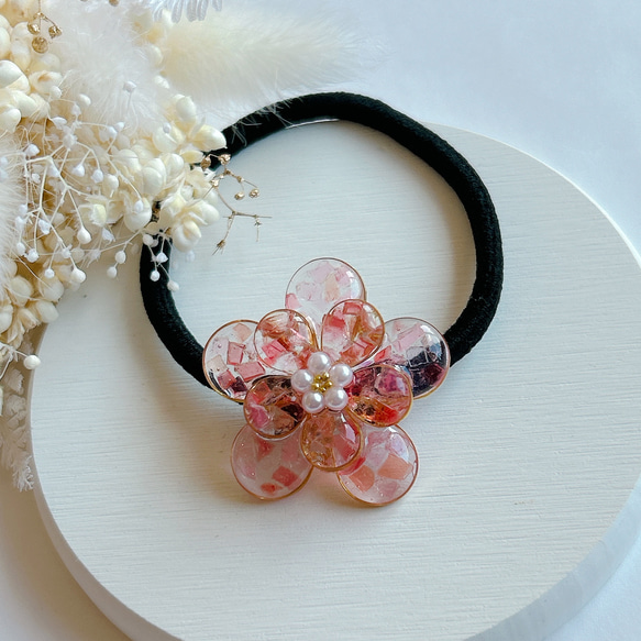 海洋プラスチックのお花ヘアゴム 1枚目の画像