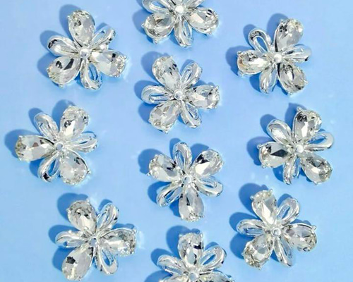 P143《2個》ネイルパーツ 花 フラワー ビジュー キラキラ クリスタル
