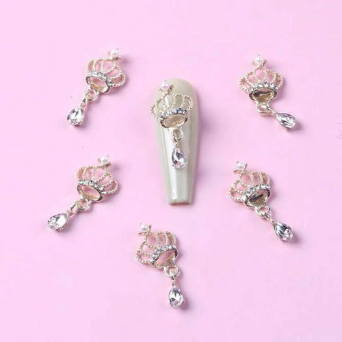 P151《1個》ネイルパーツ クラウン 王冠 ゴールド 揺れるパーツ