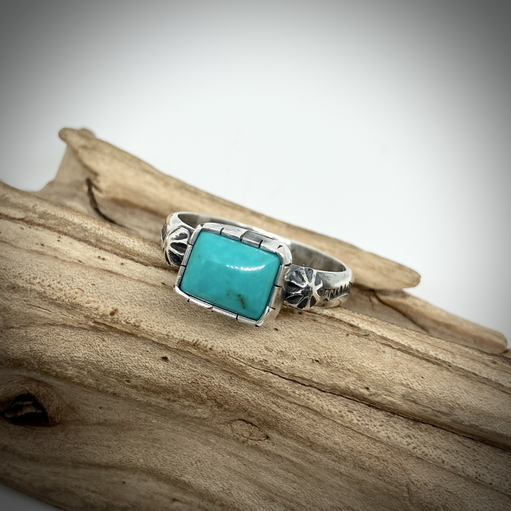 ターコイズ マトリックス 指輪 インディアンジュエリー キングマン