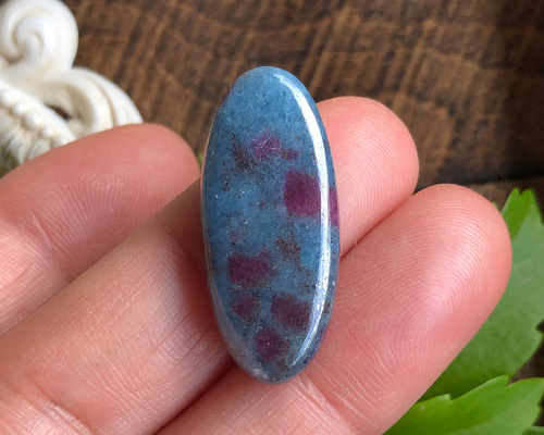 aamm ルビーインカイヤナイト 天然石ピアス クォンタムクアトロシリカ